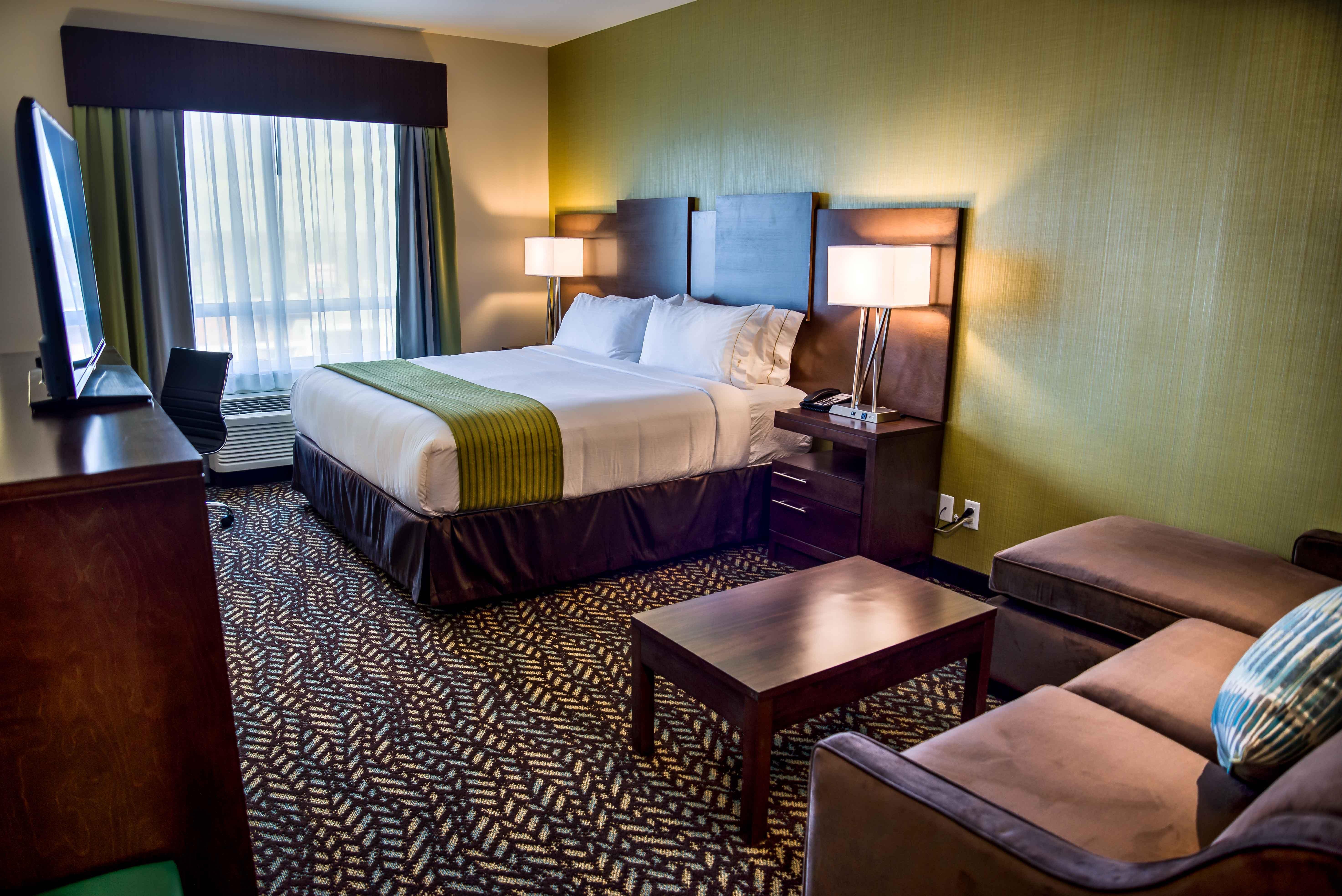 Holiday Inn Express & Suites Spruce Grove - Stony Plain By Ihg Ngoại thất bức ảnh