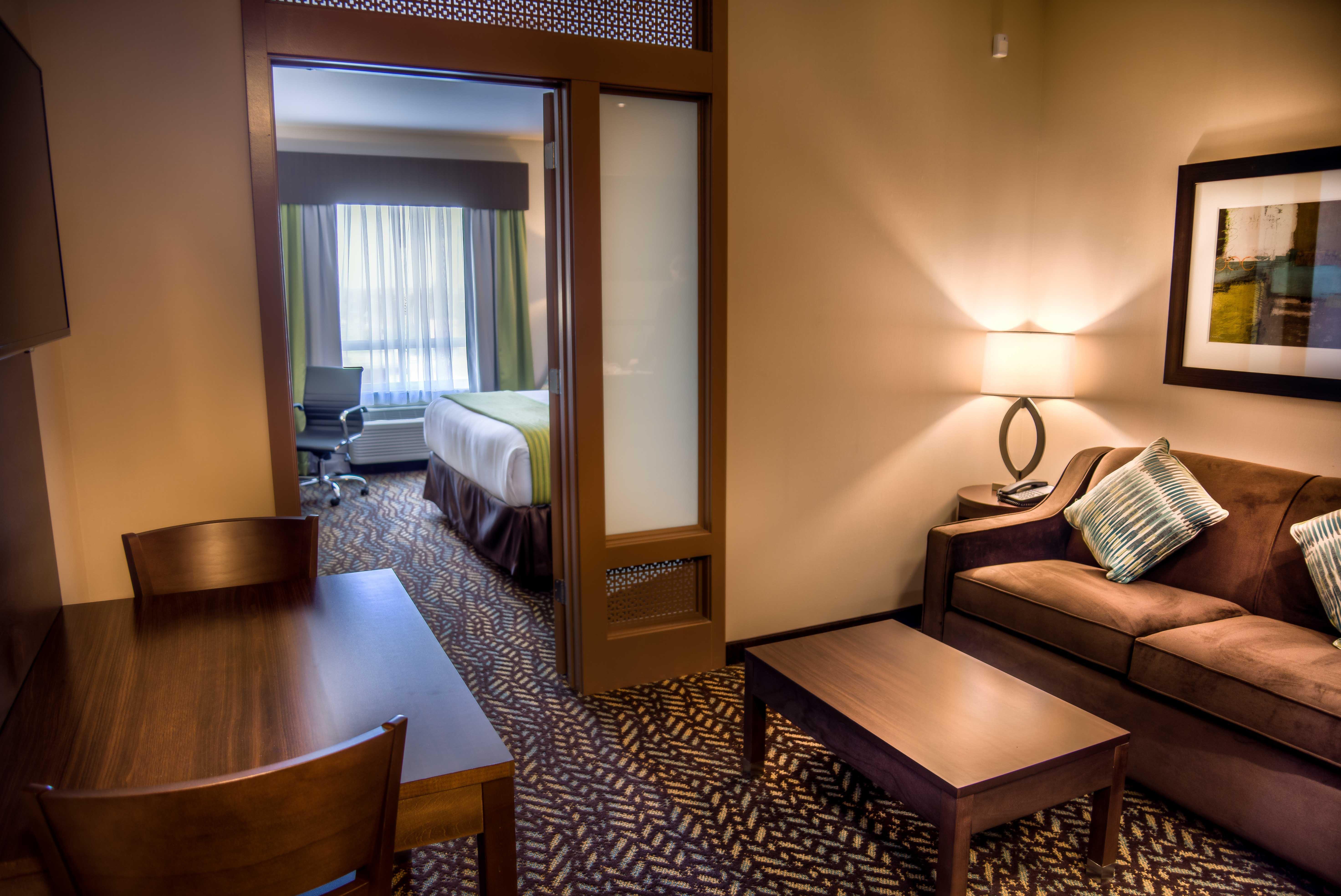 Holiday Inn Express & Suites Spruce Grove - Stony Plain By Ihg Ngoại thất bức ảnh