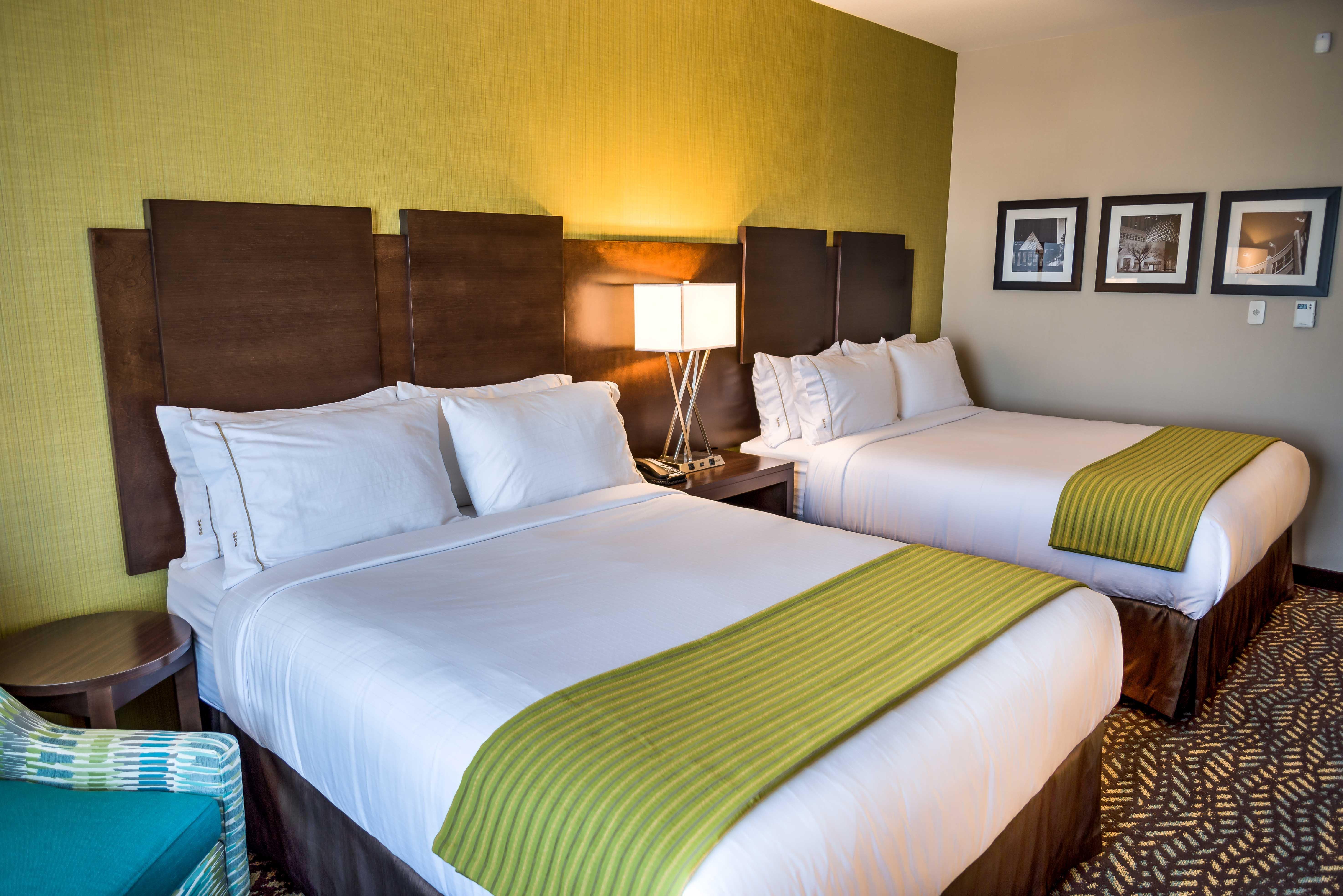 Holiday Inn Express & Suites Spruce Grove - Stony Plain By Ihg Ngoại thất bức ảnh