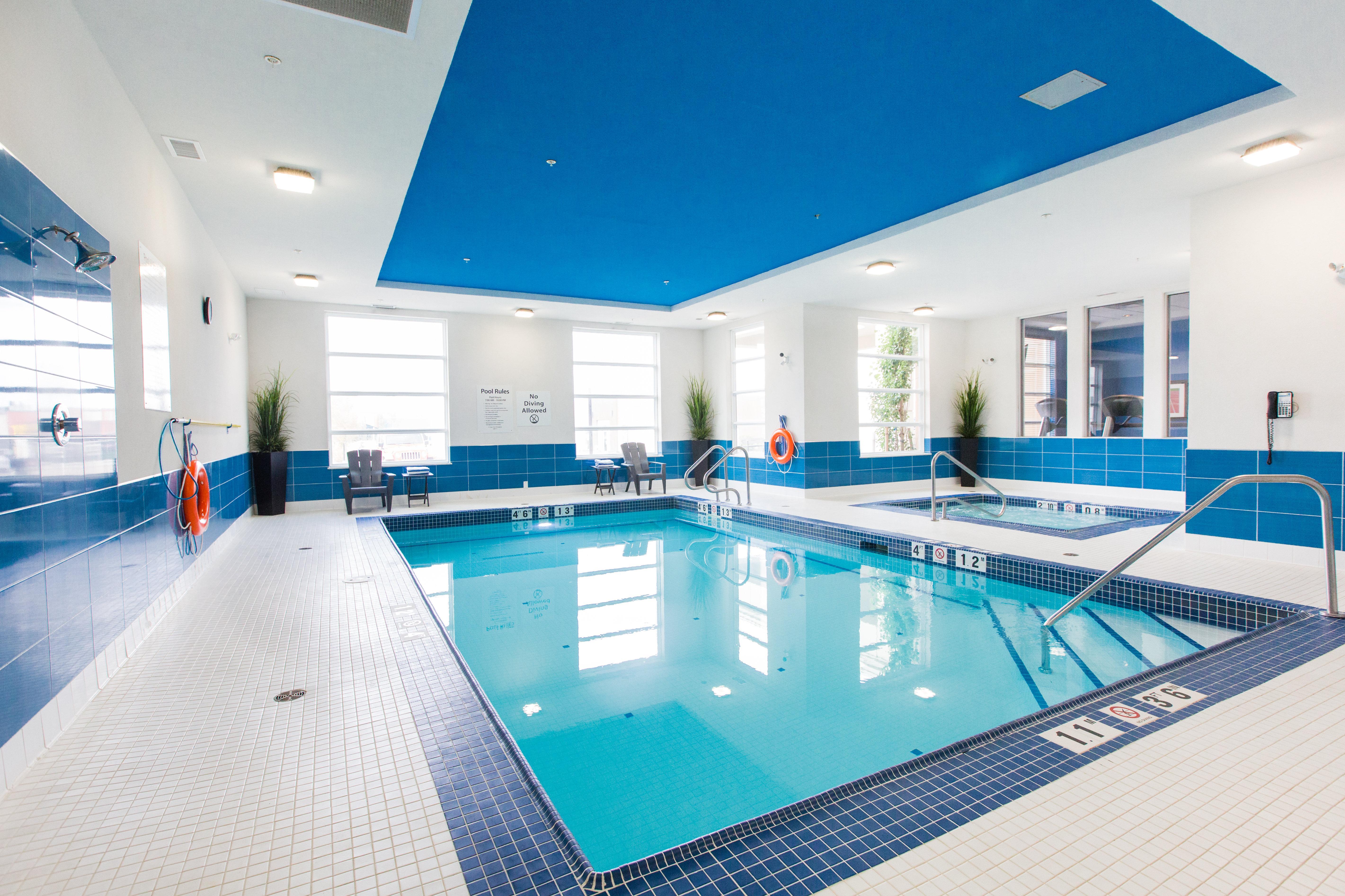 Holiday Inn Express & Suites Spruce Grove - Stony Plain By Ihg Ngoại thất bức ảnh
