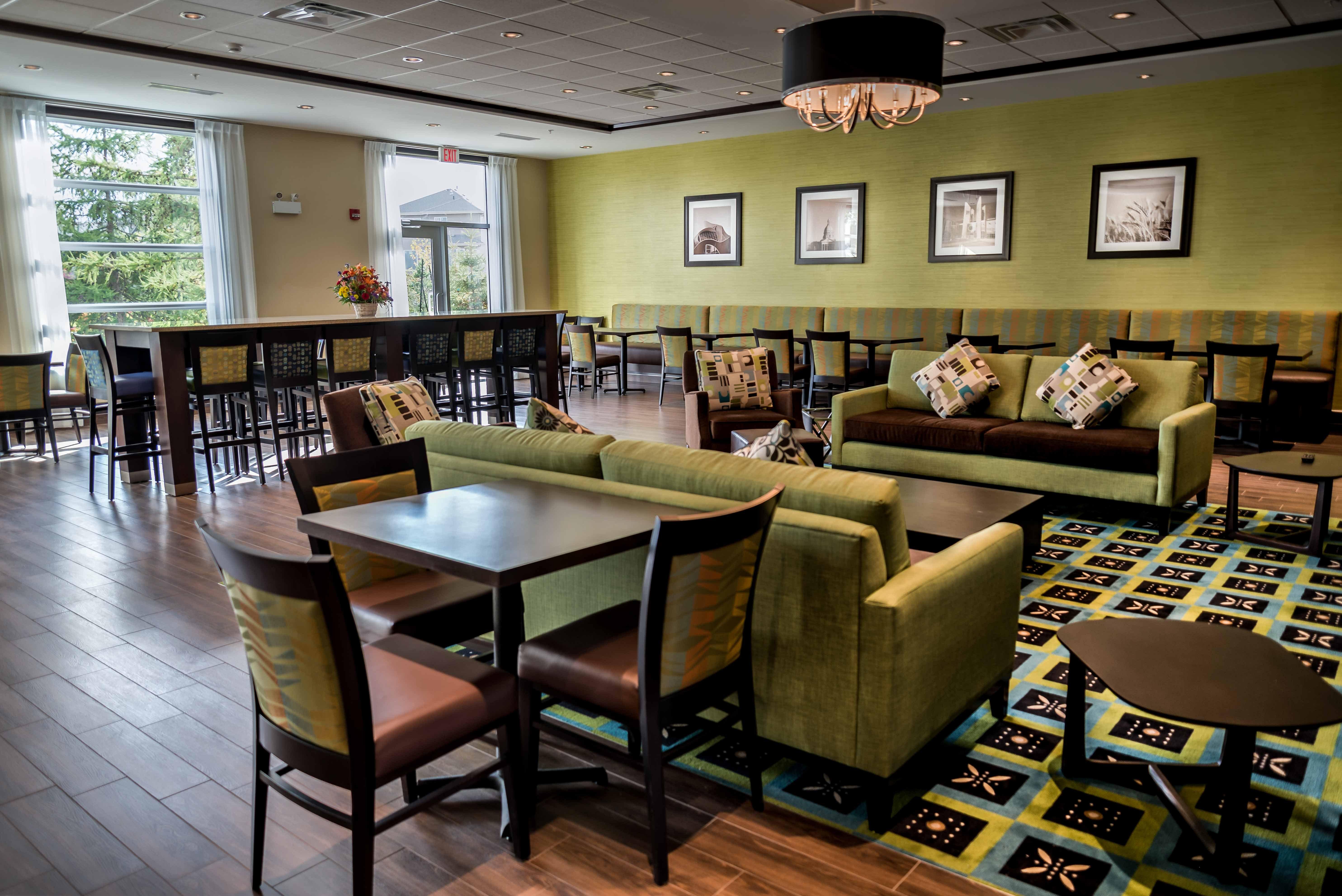 Holiday Inn Express & Suites Spruce Grove - Stony Plain By Ihg Ngoại thất bức ảnh